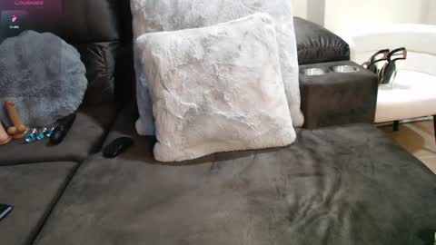 Snapshot of ladii_mia chatting on September 2025 10:15:02 PM Mia online show from September 2025 10:15:02 PM