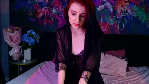 Nicole online show from July 2026 06:39:01 PM