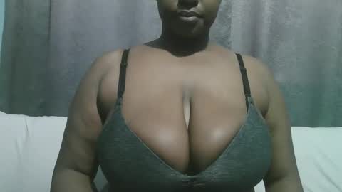 lady_dearra online show from October 2025 11:11:01 AM