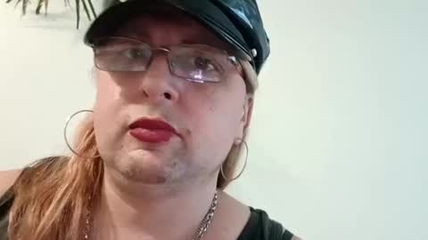 Snapshot of lady_delilah_ts chatting on October 2025 09:04:02 PM Delilah-Catherine online show from October 2025 09:04:02 PM