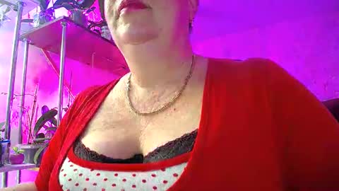 Lady Gloria online show from January 2025 12:26:01 PM