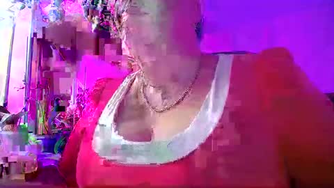 Lady Gloria online show from January 2025 11:43:01 AM