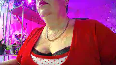 Lady Gloria online show from February 2025 12:37:01 PM