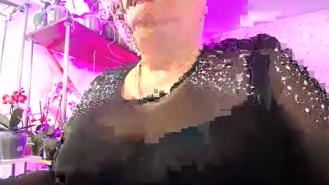 Lady Gloria online show from March 2025 09:17:02 AM