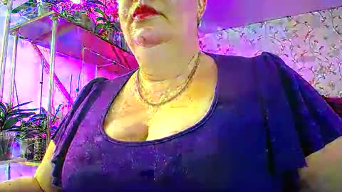 Lady Gloria online show from November 2025 06:30:01 AM