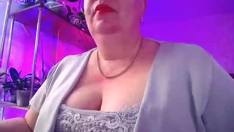 Lady Gloria online show from February 2026 01:41:01 PM