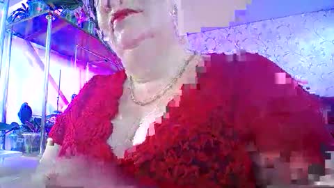 Snapshot of lady_gloria chatting on May 2026 06:19:02 AM Lady Gloria online show from May 2026 06:19:02 AM
