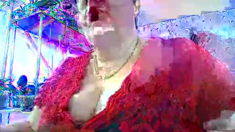 Snapshot of lady_gloria chatting on May 2026 10:23:01 AM Lady Gloria online show from May 2026 10:23:01 AM