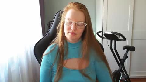 Snapshot of lady_inari chatting on April 2026 10:42:02 AM Angelika online show from April 2026 10:42:02 AM