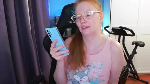 Snapshot of lady_inari chatting on April 2026 08:57:01 PM Angelika online show from April 2026 08:57:01 PM