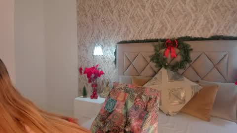 Snapshot of lady_lacey05 chatting on December 2024 05:44:01 PM Gaby  online show from December 2024 05:44:01 PM