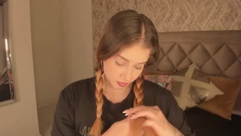 Snapshot of lady_lacey05 chatting on February 2025 05:16:02 PM Gaby  online show from February 2025 05:16:02 PM