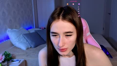 Olivia online show from March 2026 01:18:01 AM