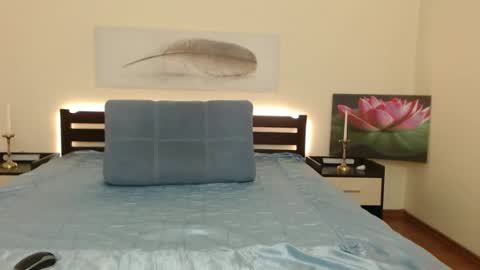 Snapshot of lady_milf_hot chatting on December 2024 02:15:01 PM Sofi online show from December 2024 02:15:01 PM