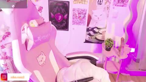 Lady  online show from February 2026 09:16:02 PM