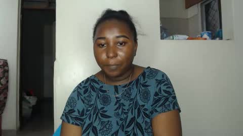 Snapshot of lady_twerky chatting on February 2026 12:59:01 AM Maya online show from February 2026 12:59:01 AM