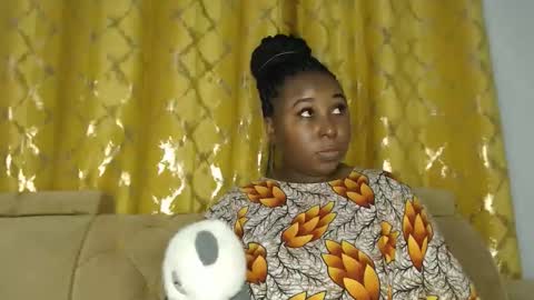 Snapshot of lady_twerky chatting on April 2026 12:08:01 AM Maya online show from April 2026 12:08:01 AM