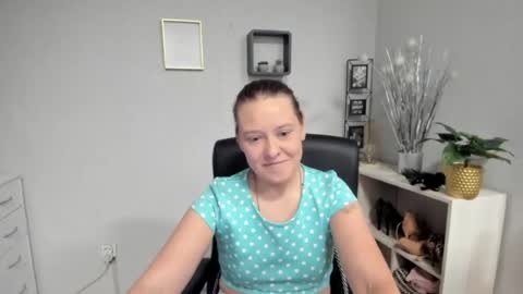 Snapshot of ladyalessa chatting on July 2026 05:36:01 AM ALESSA online show from July 2026 05:36:01 AM
