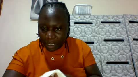 lindah32 online show from January 2025 09:39:02 PM