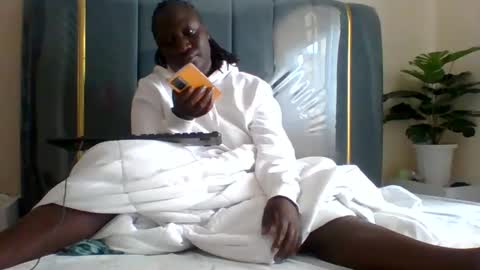 lindah32 online show from February 2025 05:37:01 AM