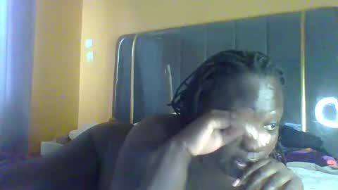 Snapshot of ladyblossoms19 chatting on March 2026 11:48:02 AM lindah32 online show from March 2026 11:48:02 AM