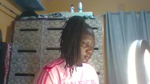 Snapshot of ladyblossoms19 chatting on March 2026 07:02:02 PM lindah32 online show from March 2026 07:02:02 PM