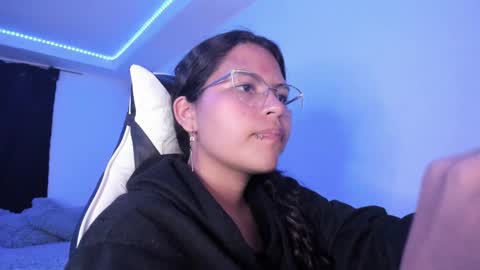  Lady  online show from March 2025 03:32:01 AM