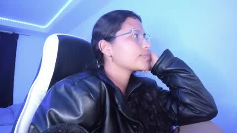  Lady  online show from March 2025 03:28:02 AM