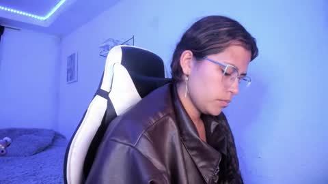  Lady  online show from February 2026 06:22:01 AM