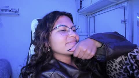  Lady  online show from April 2026 06:19:01 AM