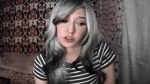 hugbug online show from January 2025 01:53:02 AM