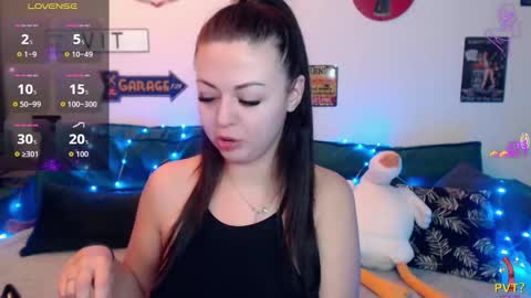 LadyDrummer online show from December 2025 08:38:01 PM