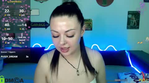 Snapshot of ladydrammer chatting on May 2026 05:52:01 PM LadyDrummer online show from May 2026 05:52:01 PM