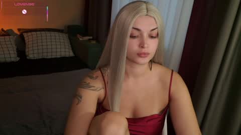 ladylancaster online show from April 2026 02:40:01 PM