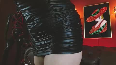 Snapshot of ladylunatikka chatting on March 2026 01:35:02 AM ladylunatikka online show from March 2026 01:35:02 AM