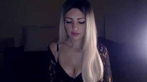 Monika online show from December 2024 01:59:02 PM