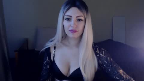 Monika online show from January 2025 11:03:02 AM