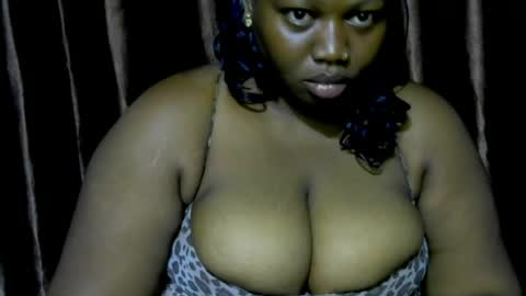 youngladynina online show from June 2026 11:19:01 AM