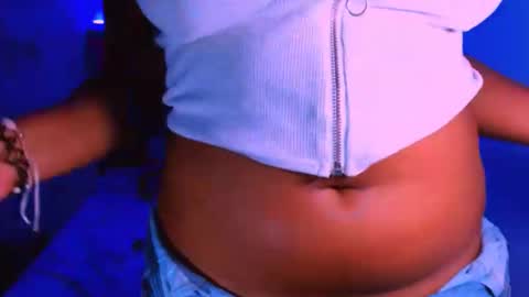 Snapshot of ladypussy69779756 chatting on April 2026 03:10:02 AM laura online show from April 2026 03:10:02 AM