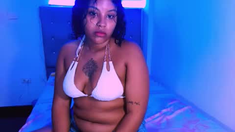 Snapshot of ladypussy69779756 chatting on April 2026 08:45:01 AM laura online show from April 2026 08:45:01 AM