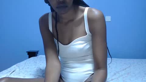 Snapshot of ladyqeeen chatting on February 2025 10:20:02 PM ladyqeeen online show from February 2025 10:20:02 PM