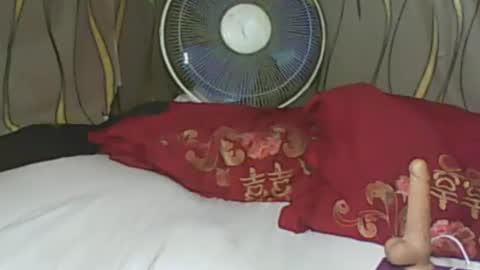 Snapshot of ladyxsnakes chatting on January 2025 04:43:02 PM LadyXSnakes online show from January 2025 04:43:02 PM