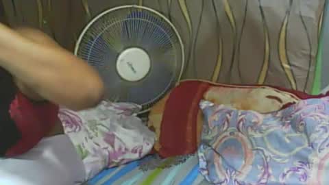 Snapshot of ladyxsnakes chatting on February 2025 11:21:01 AM LadyXSnakes online show from February 2025 11:21:01 AM