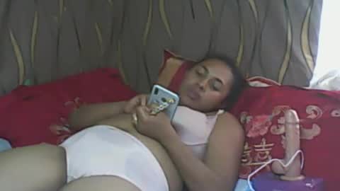 Snapshot of ladyxsnakes chatting on February 2025 06:36:02 AM LadyXSnakes online show from February 2025 06:36:02 AM