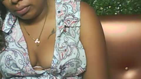 Snapshot of ladyxsnakes chatting on December 2025 01:07:01 PM LadyXSnakes online show from December 2025 01:07:01 PM