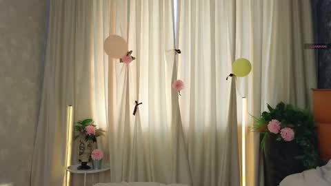 Lilia online show from October 2025 06:55:01 AM