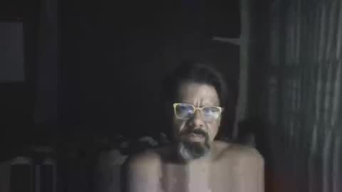 Snapshot of lagenovadura chatting on December 2024 06:14:01 AM La Genova esta Dura beard boy male dick mastubate latinosexy latinohot latino glasses mature strong stronglegs online show from December 2024 06:14:01 AM