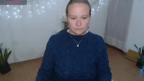 Snapshot of lahurent_weed420 chatting on April 2026 01:58:02 PM paola and a guest lol online show from April 2026 01:58:02 PM
