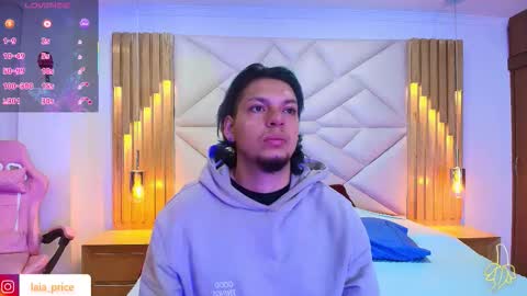 Snapshot of laia_and_damian chatting on October 2025 01:00:02 PM laia_and_damian online show from October 2025 01:00:02 PM