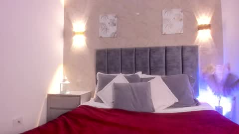 Laia  online show from March 2026 11:49:02 AM